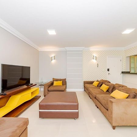 Apto Amplo 1Suite Mais 2Quartos - Quadra Mar 50M Da Praia - Somente Familiares Balneário Camboriú Eksteriør bilde