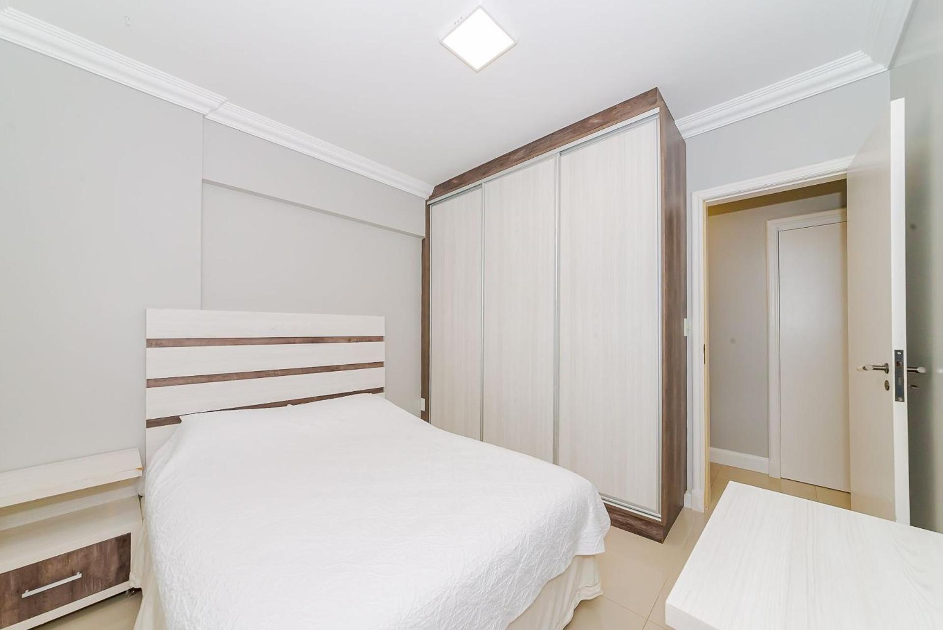Apto Amplo 1Suite Mais 2Quartos - Quadra Mar 50M Da Praia - Somente Familiares Balneário Camboriú Eksteriør bilde
